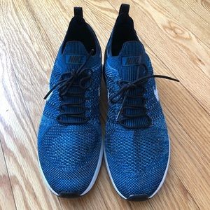 Nike Air Fly Knit Sneakers